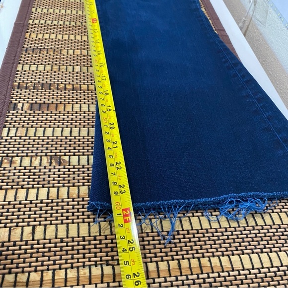 FRAME Le‎ Crop Flare Raw Hem Jeans in Fiona Size 28 Casual - Picture 13 of 15